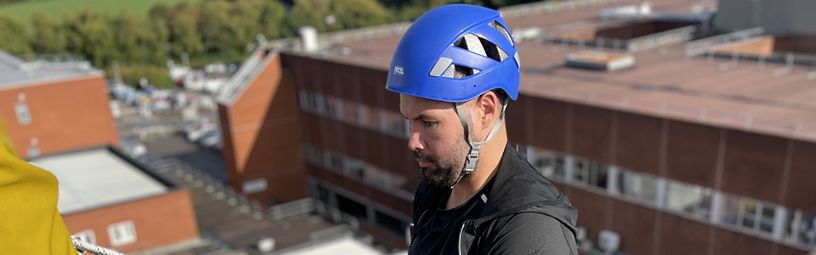 Tony Bellew joined participants for WUTH Charity's abseil down the front of Arrowe Park Hospital Tony Bellew joined participants for WUTH Charity's abseil down the front of Arrowe Park Hospital